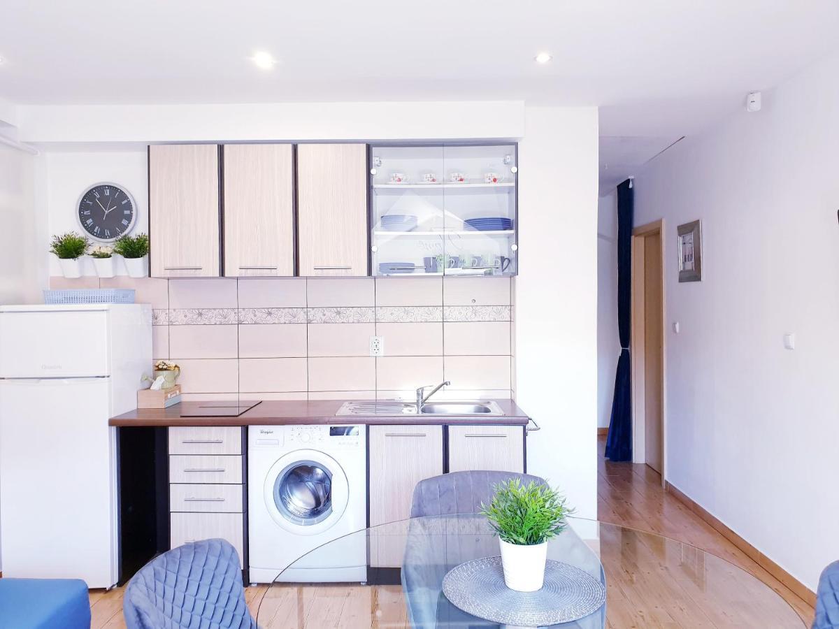 סופטאר Apartments Sandra In The Historical Center Of The City מראה חיצוני תמונה