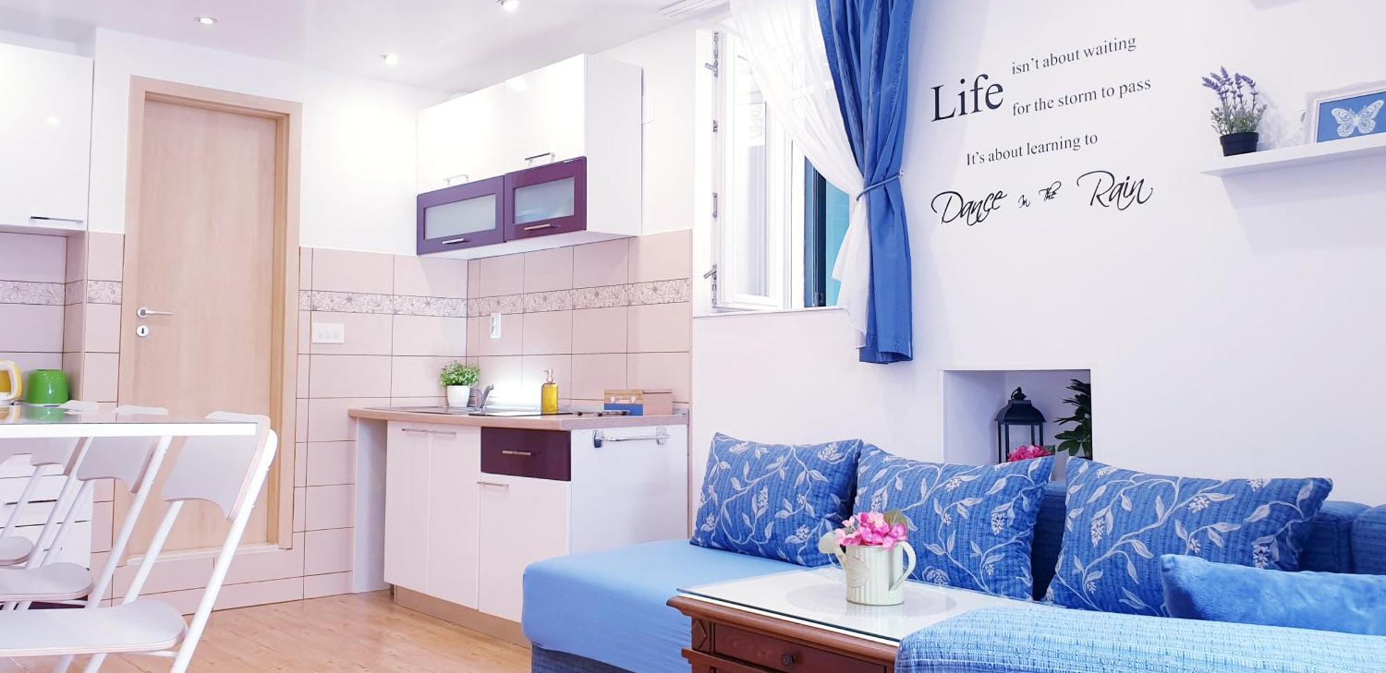 סופטאר Apartments Sandra In The Historical Center Of The City מראה חיצוני תמונה